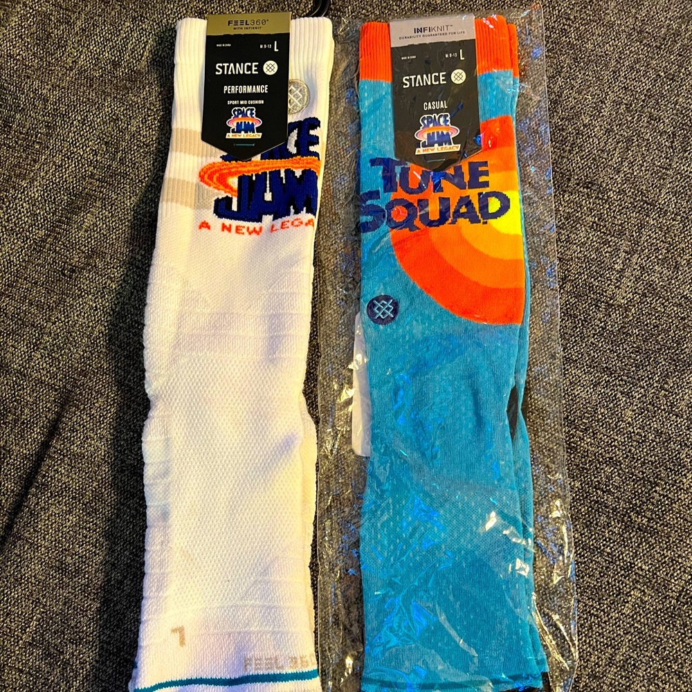 Brand new stance space jam socks size 8-12 large